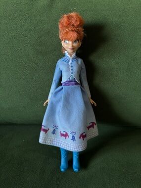 2016 Disney Anna 11.5” Blue Dress Doll w/Boots